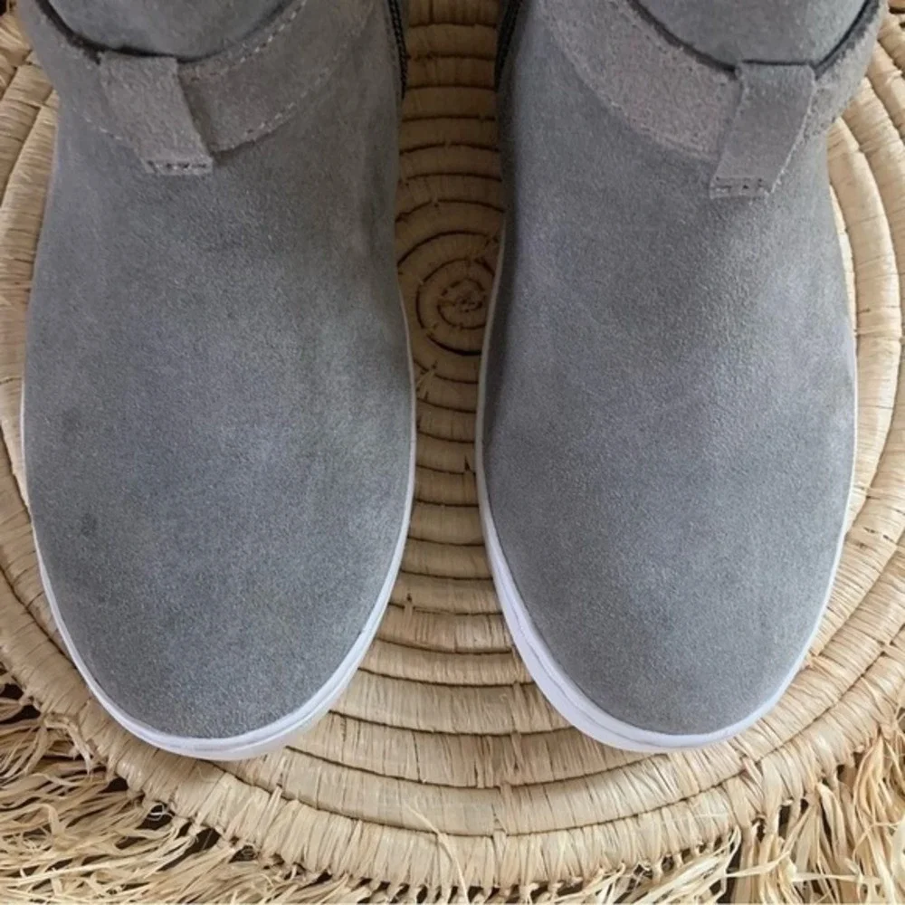 VIONIC Women's Mitzi High Top Sneakers Weather Resistant Gray Suede Size 6